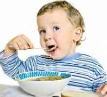 Kako naučiti otroka, da bi jedli z žlico?
