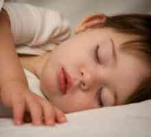 Zakaj otrok brušenje zobe v spanju