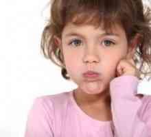 Zakaj je otrok diši gnilobe usta?