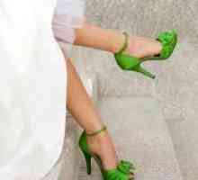 Od česa nositi zelene čevlje?