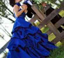 Modra poročna obleka