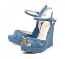 Blue sandale klini