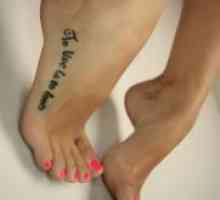 Tattoo Napis na nogi