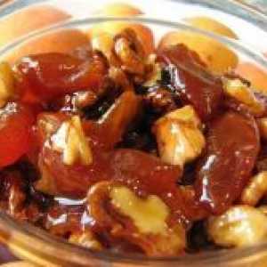 Marelična marmelada z orehi - Recept