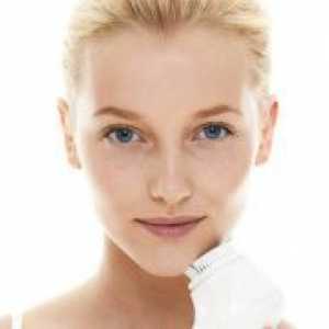 Naprava za čiščenje kože obraza