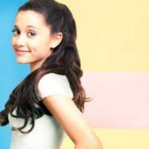 Ariana Grande brez ličil