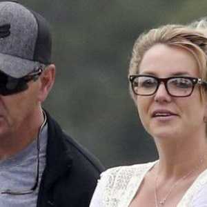 Britney Spears prisiljeni, da se vzdržijo intimnih odnosih z moškimi