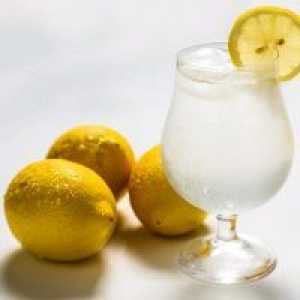 Kako uporabne vode z limono?