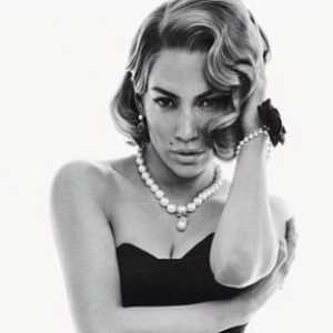 Jennifer Lopez v odkrito in couture photoshoot w revije