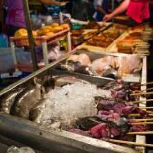 Tajska hrana na ulicah - nevarnost ali vzdrži?