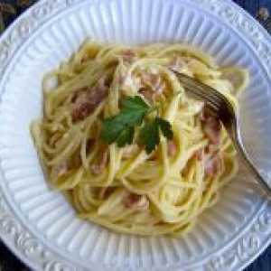 Carbonara s slanino in smetano - recept