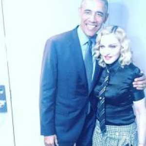 Madonna ni nositi nastopaškim obleko za srečanje z Barackom Obamo