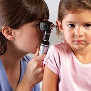 Vnetje srednjega ušesa pri otrocih