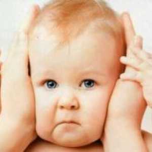 Vnetje srednjega ušesa pri otrocih