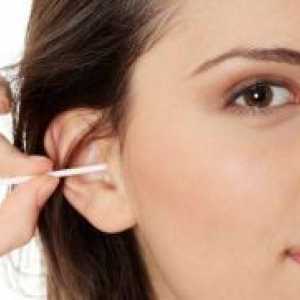 Vodikov peroksid v uho