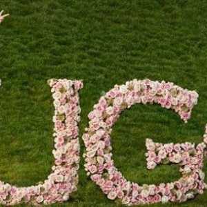 Rosie Huntington-Whiteley je postala obraz čevljev blagovne znamke UGG Australia