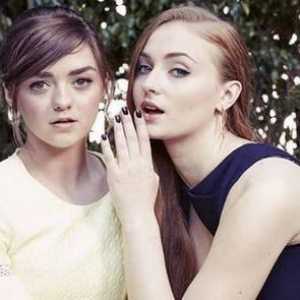 Sophie Turner in Maisie Williams dating?