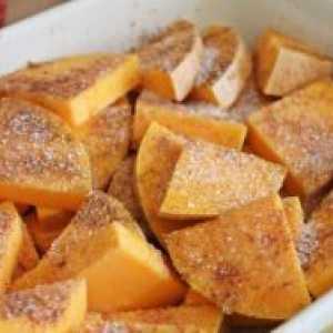 Pumpkin pečene rezine s sladkorjem v pečici