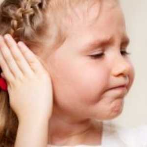 Otrok ima vneto uho - kaj storiti?