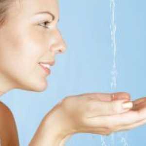 Ali je škodljivo za piti veliko vode?