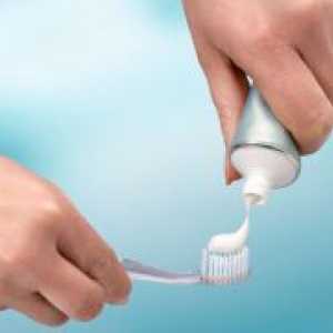 Zobna pasta brez fluora